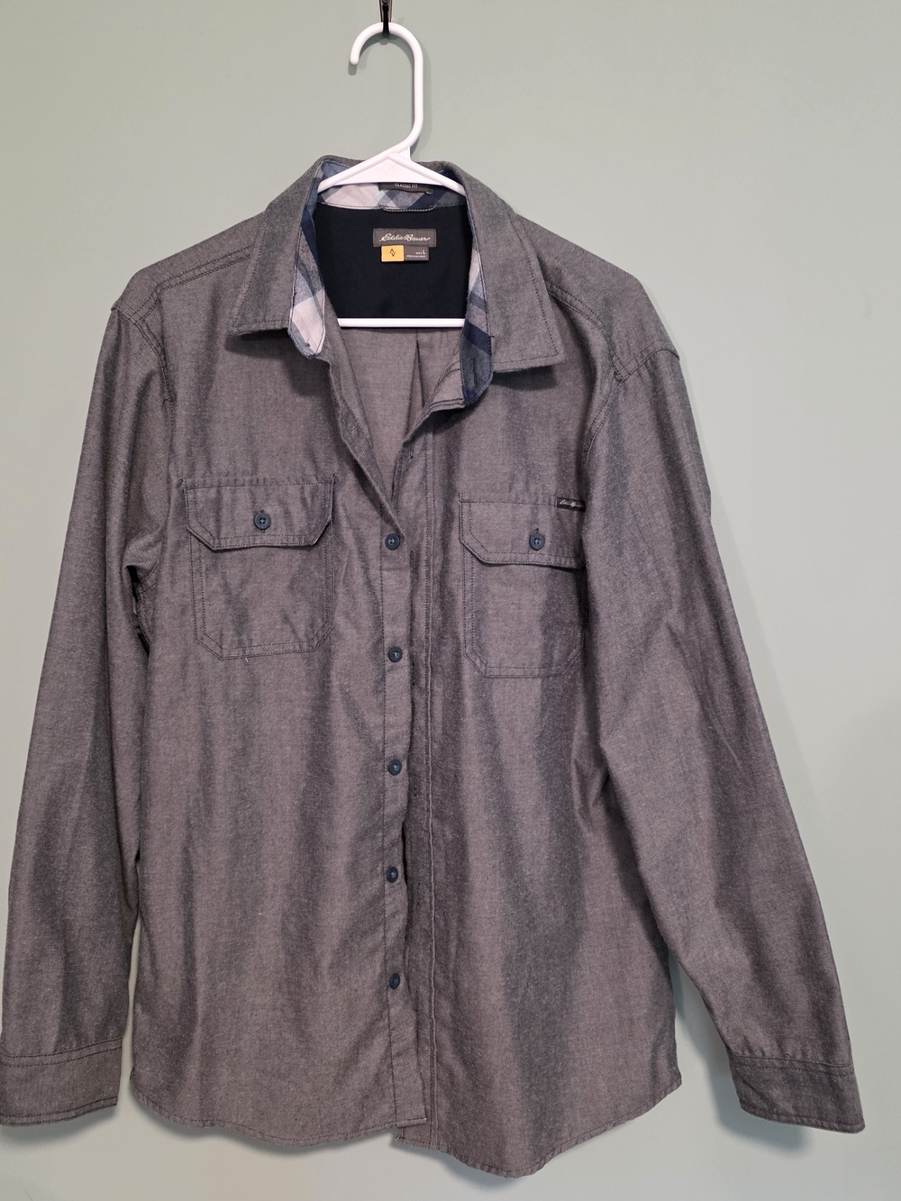 Eddie Bauer Men’s Gray Long-Sleeve Button Shirt Jacket